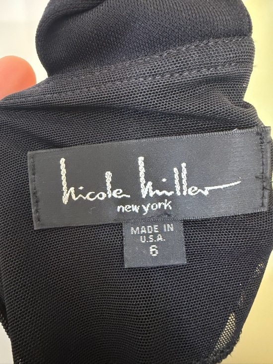 Nicole Miller Elegant Black Mesh Dress - Picture 3 of 6